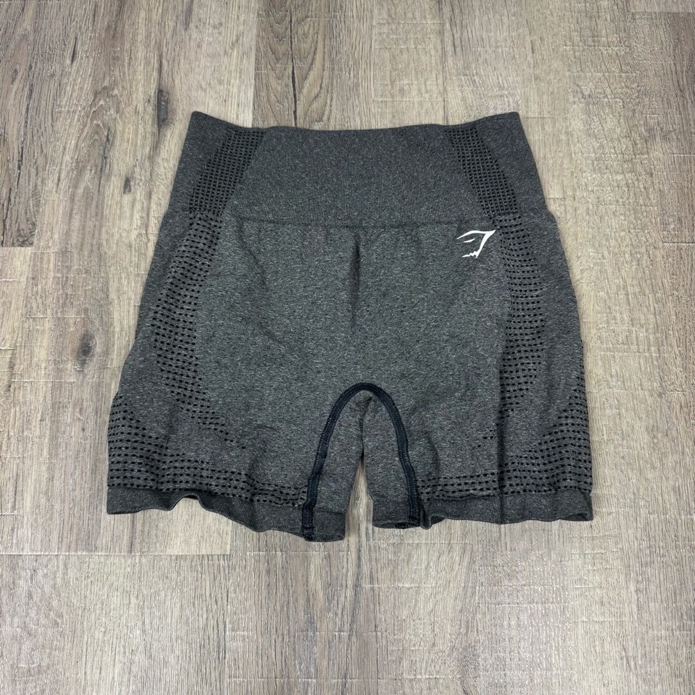 GymShark Vital Seamless Athletic Shorts Medium Gray Workout Lifting High Waisted